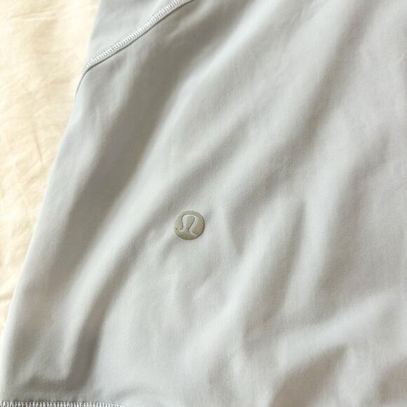 Lululemon Light Purple Running Hoodie Size 6 Thumbholes Reflective Logo - Picture 7 of 8